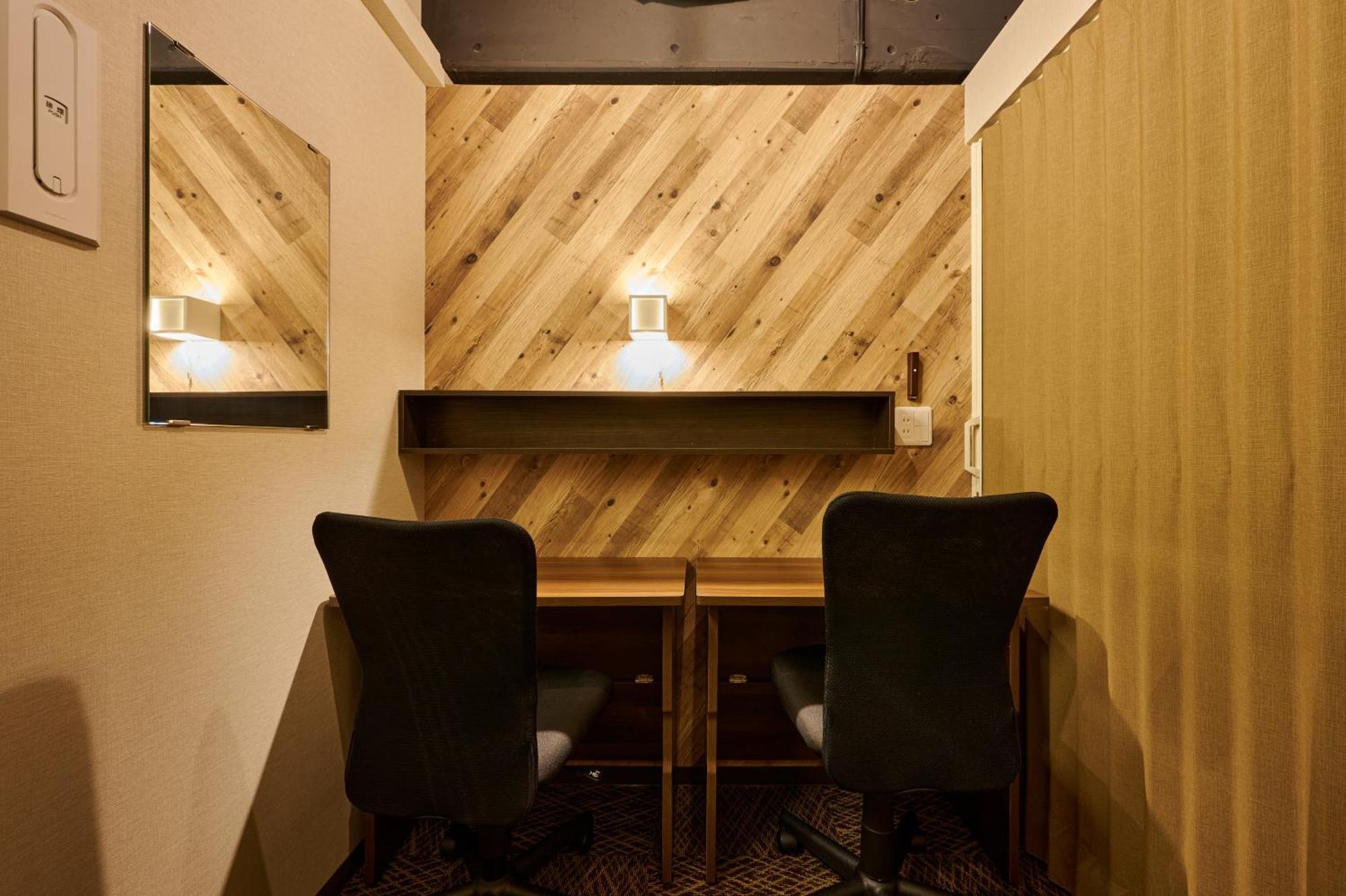 Capsule Hotel Continue Nijojokita Kiotó Kültér fotó