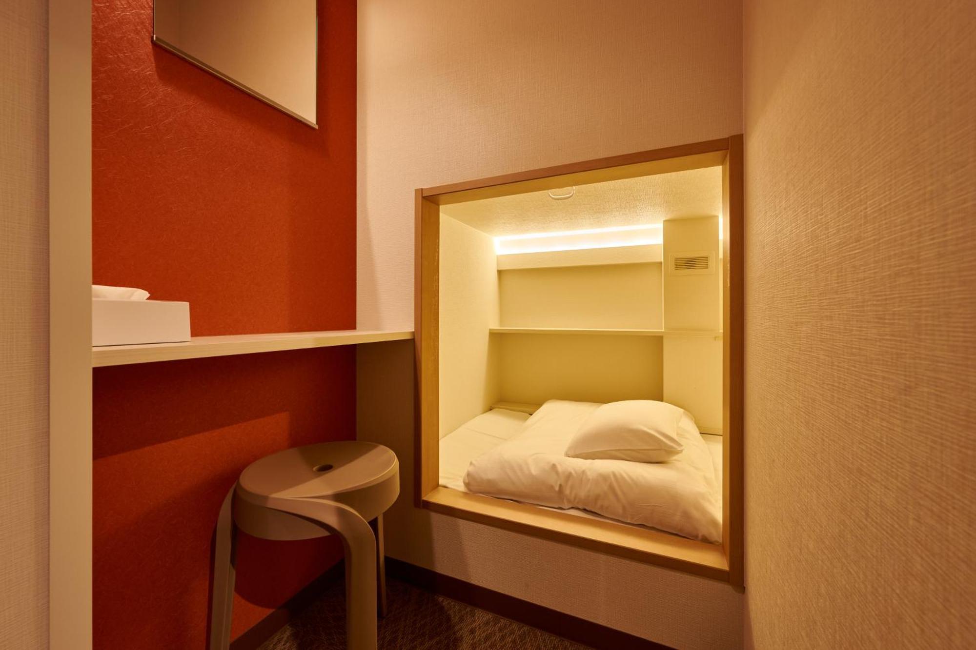 Capsule Hotel Continue Nijojokita Kiotó Kültér fotó