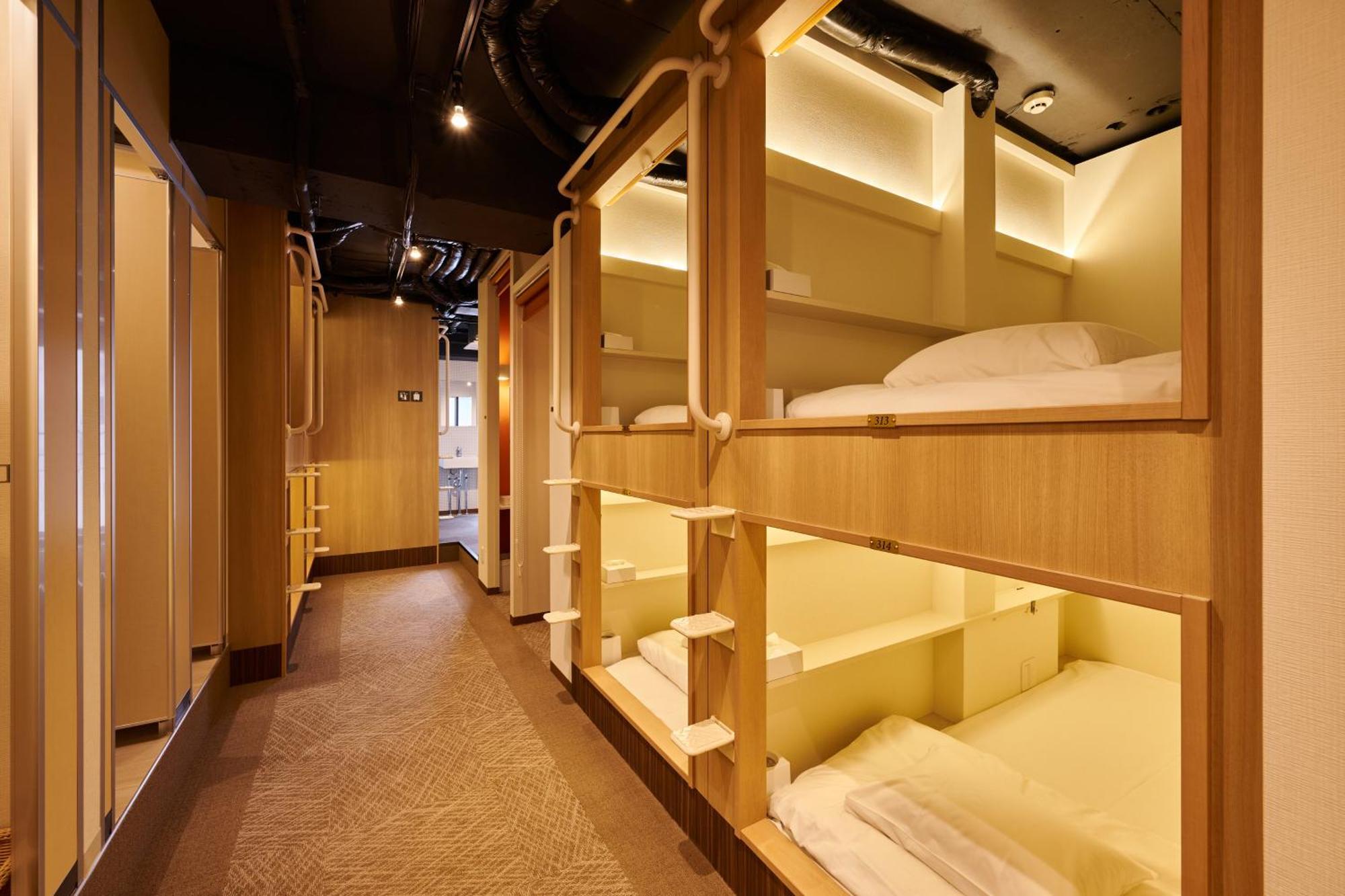Capsule Hotel Continue Nijojokita Kiotó Kültér fotó