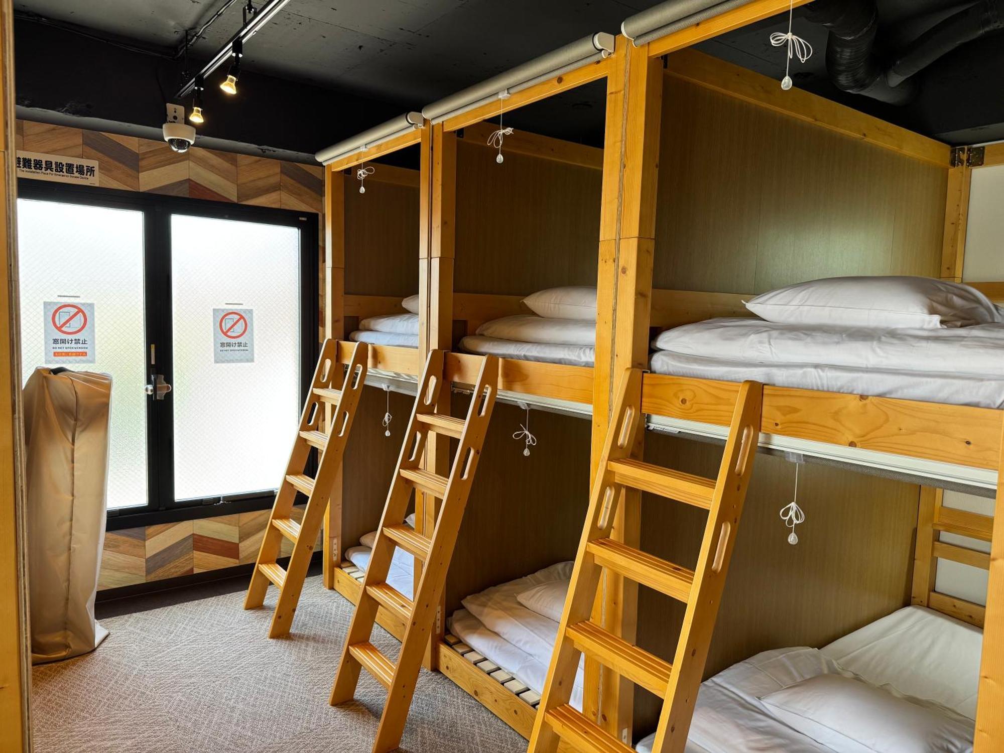 Capsule Hotel Continue Nijojokita Kiotó Kültér fotó